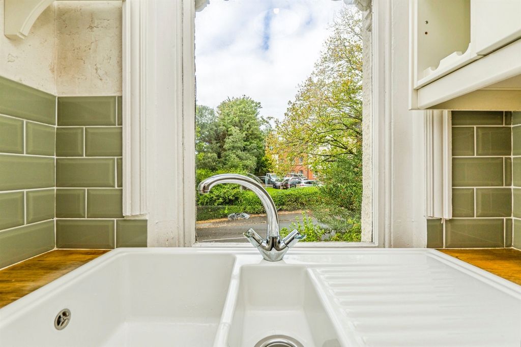 Additional image 15 of 3 bed flat for salePen-Y-Lan Road, Penylan, Cardiff CF23