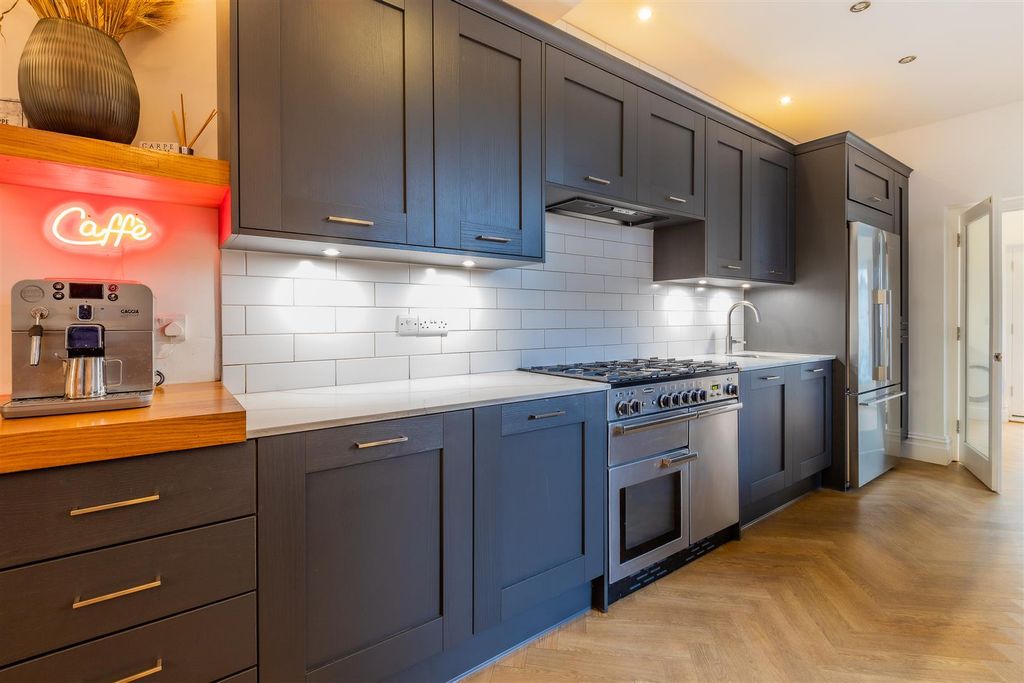 Additional image 6 of 6 bed property for saleCathedral Road, Pontcanna, Cardiff CF11