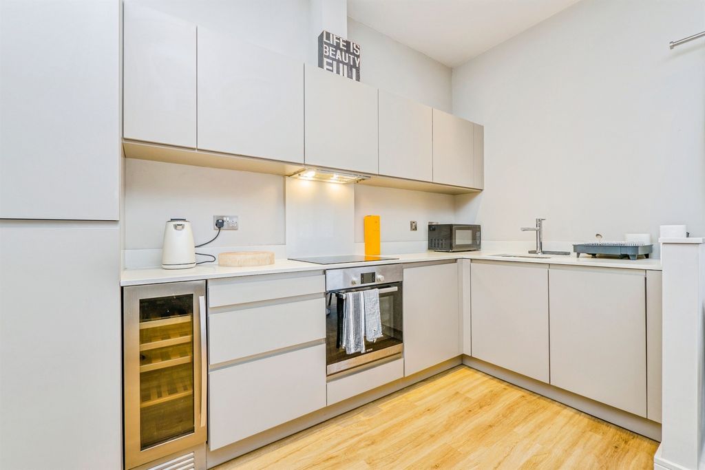 Additional image 11 of 2 bed flat for saleRomilly Crescent, Cardiff CF11