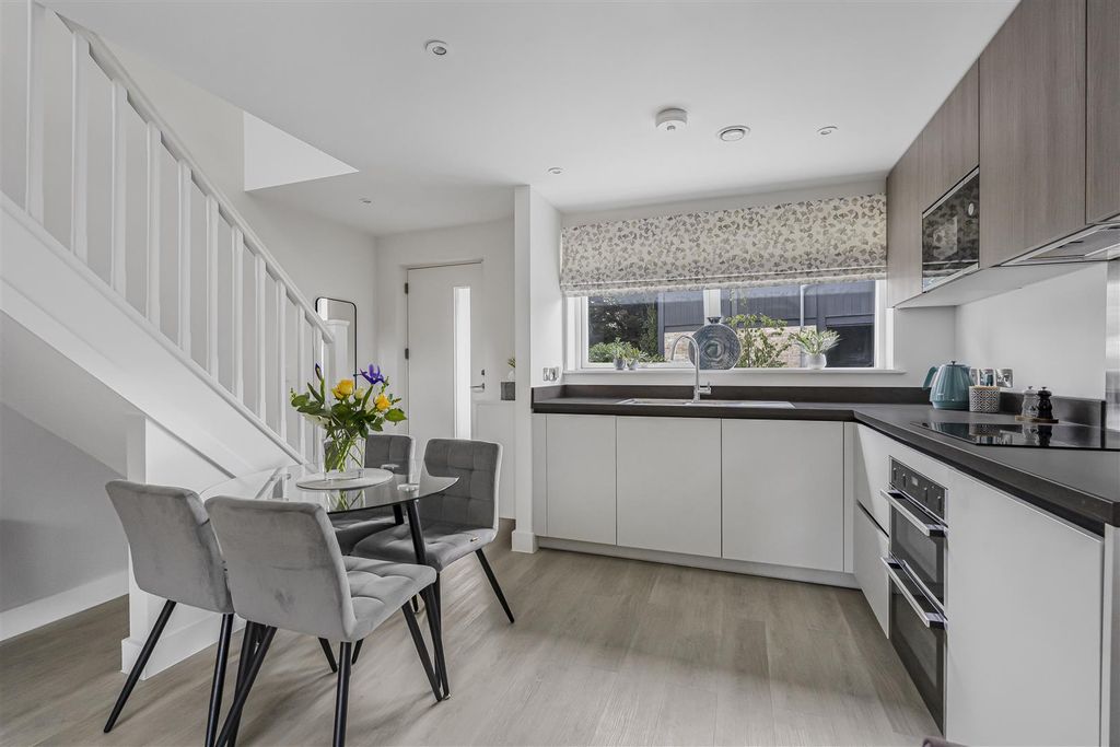 Additional image 4 of 2 bed detached house for saleFairfield End, Cambridge CB5