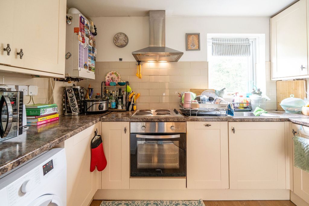 Additional image 2 of 2 bed flat for saleThe Crescent, Llandaff CF5