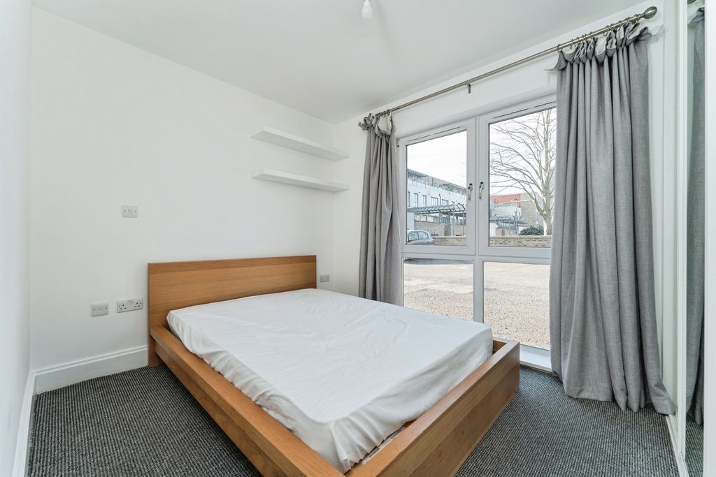 Additional image 16 of 2 bed flat for salePepys Court, Cambridge, Cambridgeshire CB4