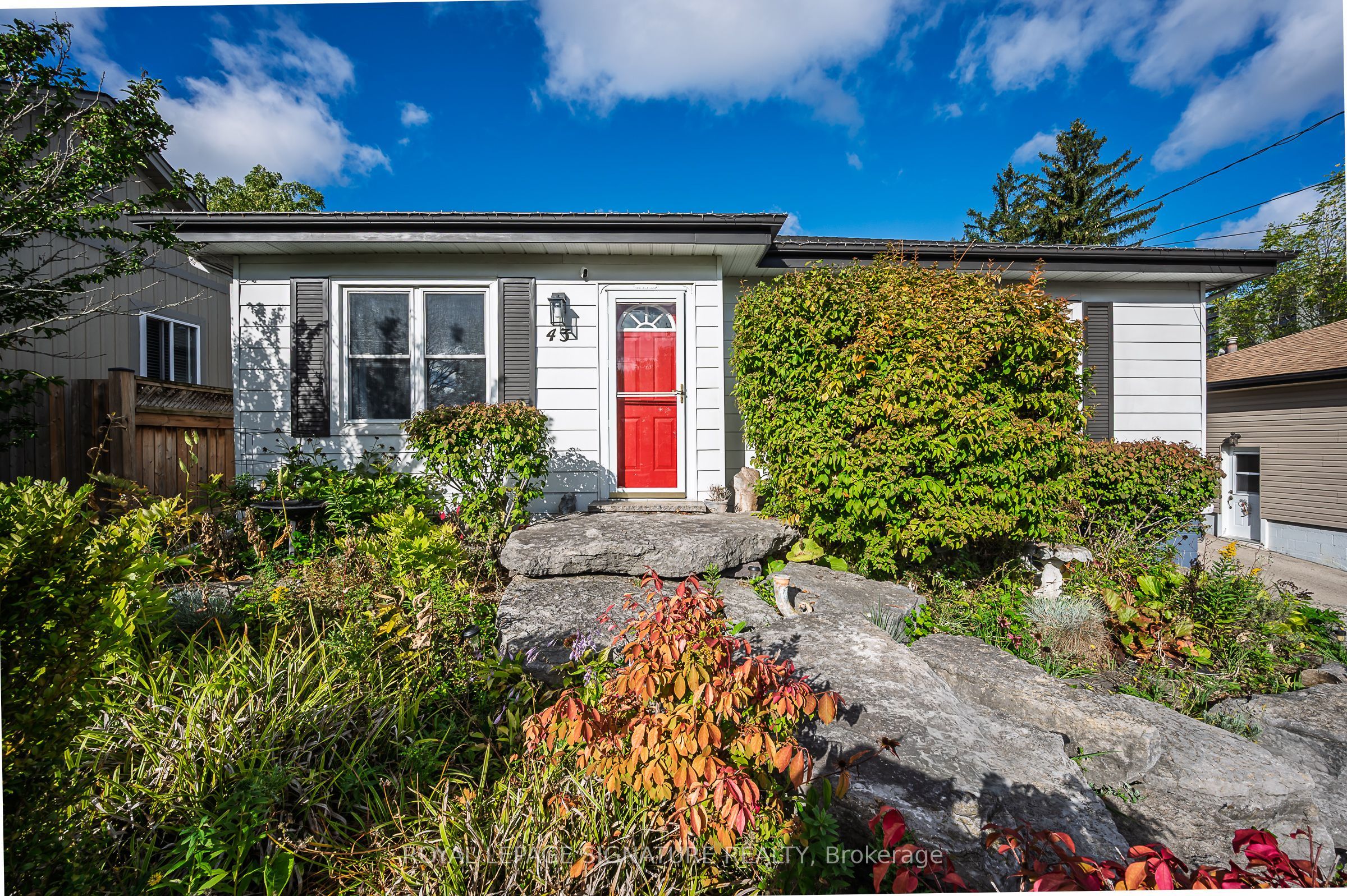 43 Lake Avenue N, Hamilton, ON, L8E 1L2
