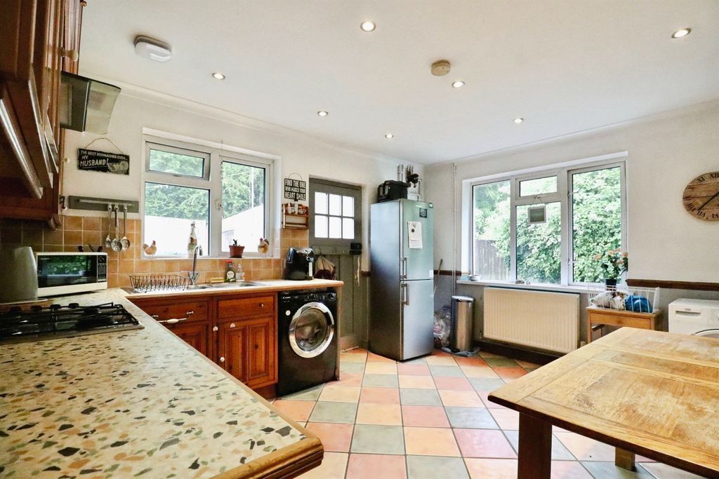 Additional image 6 of 2 bed detached bungalow for saleChurch Lane, Nantgarw, Cardiff CF15