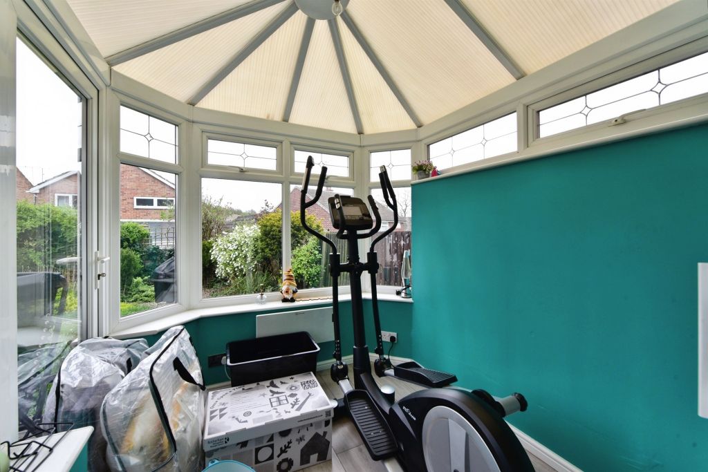 Additional image 6 of 4 bed semi-detached house for saleRobin Place, Aston, Sheffield S26