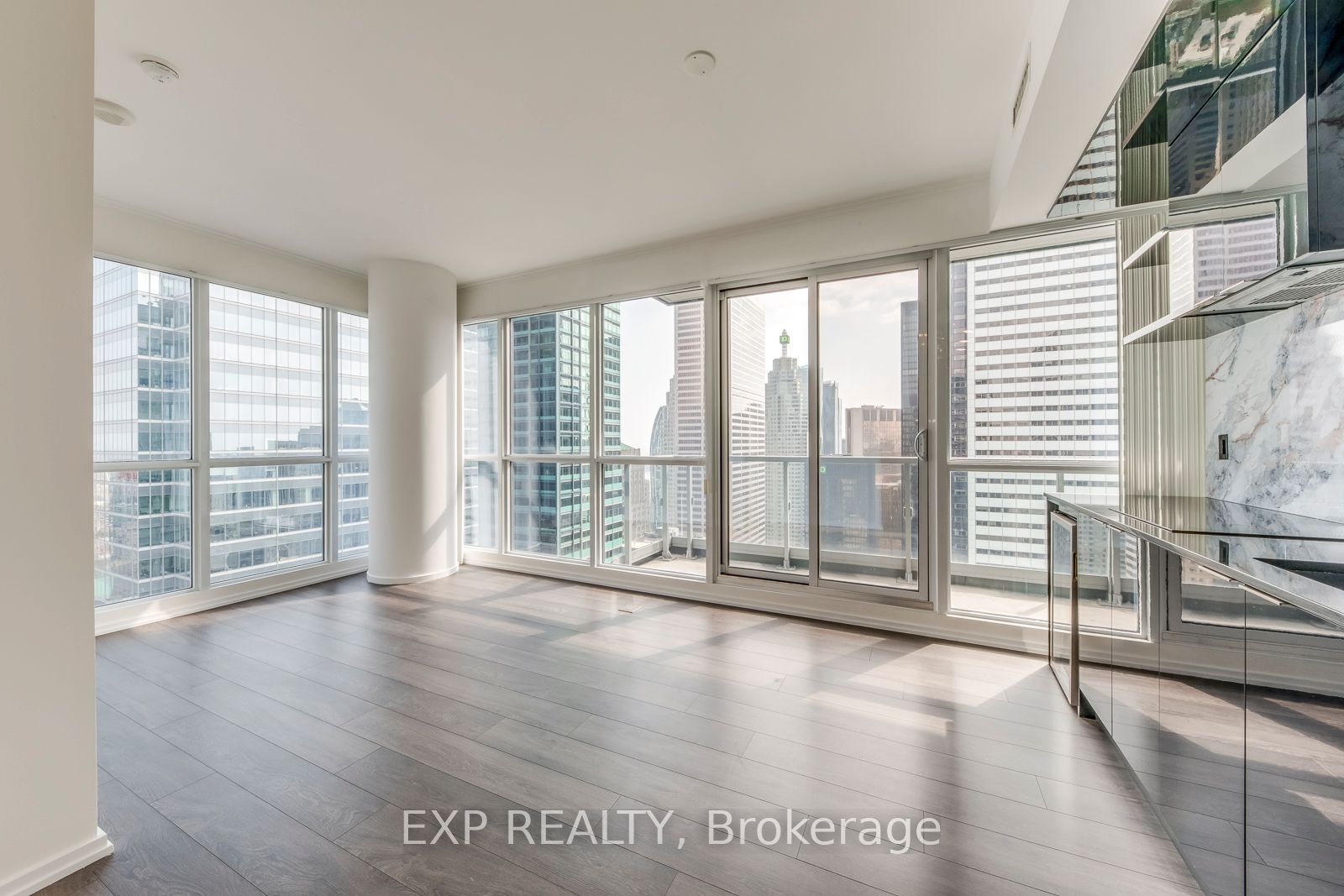Additional image 6 of 4706-70 Temperance Street, Toronto, ON, M5H 0B1