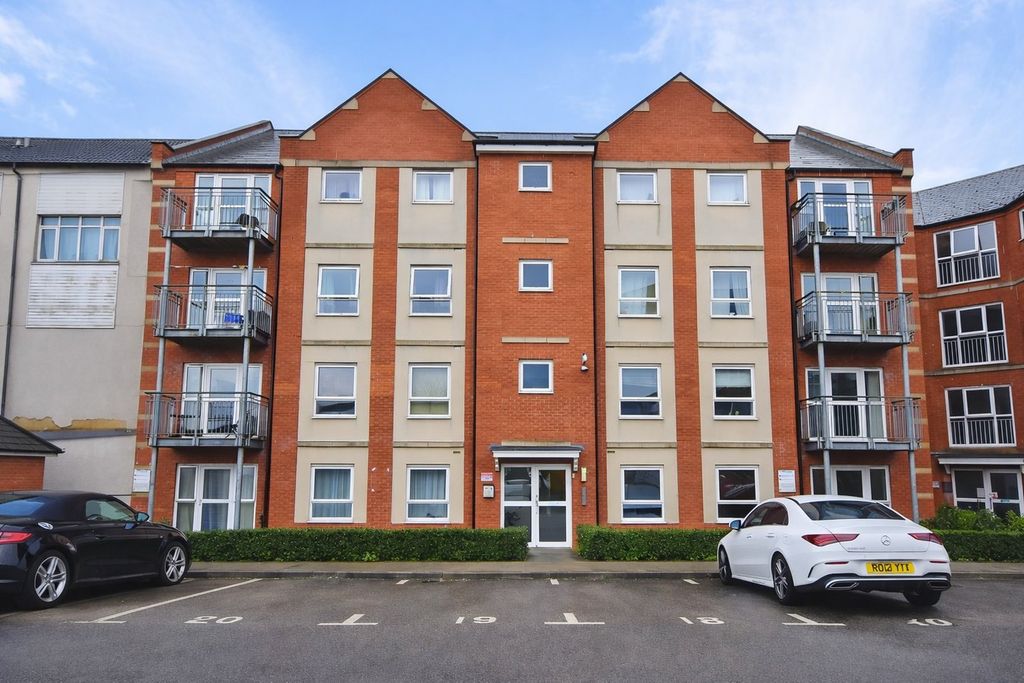 2 bed flat for saleStimpson Avenue, Northampton NN1