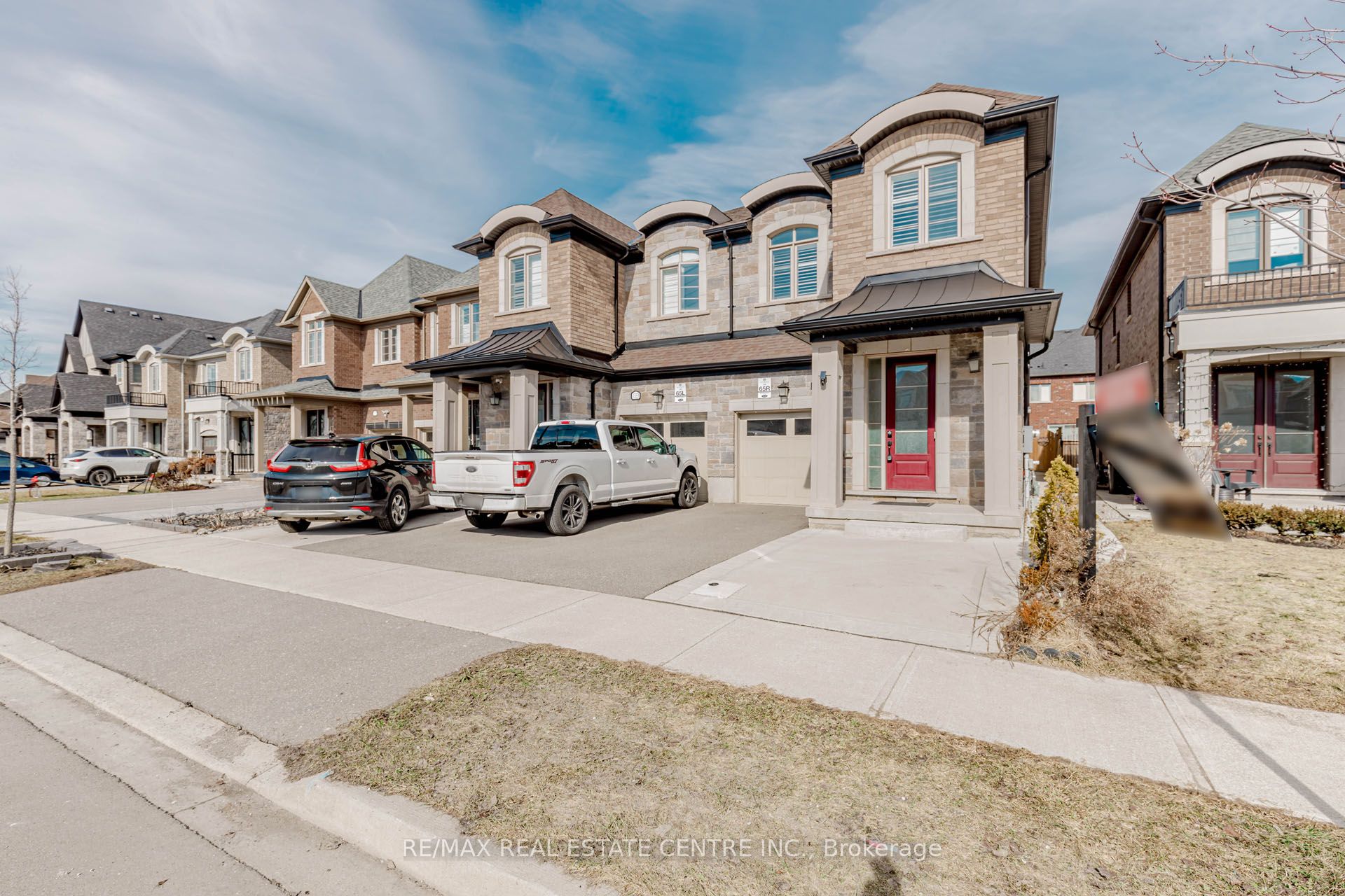 1335 Farmstead Drive, Milton, ON, L9E 1K9 photo 2