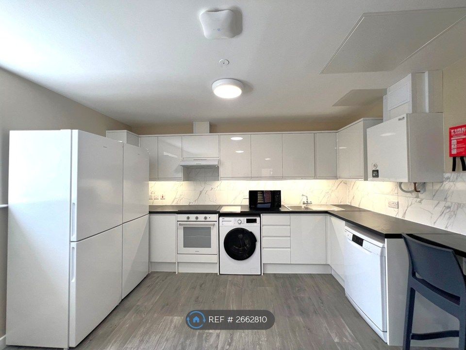 7 bed flat to rentStokes Croft, Bristol BS2 photo 3