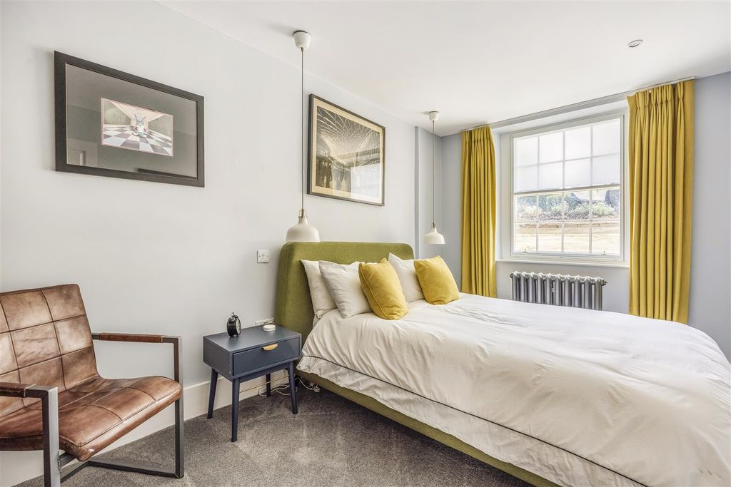 Additional image 8 of 2 bed flat for saleLansdown Road, Cheltenham GL51