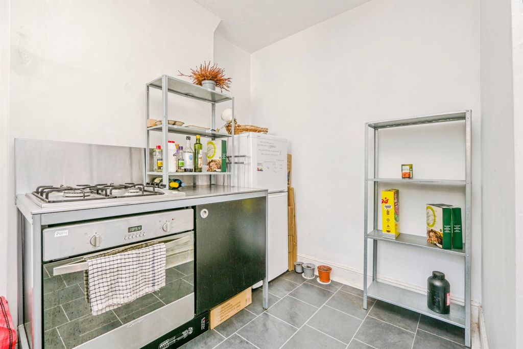 Additional image 7 of 1 bed flat for saleFairleigh Road, Cardiff CF11