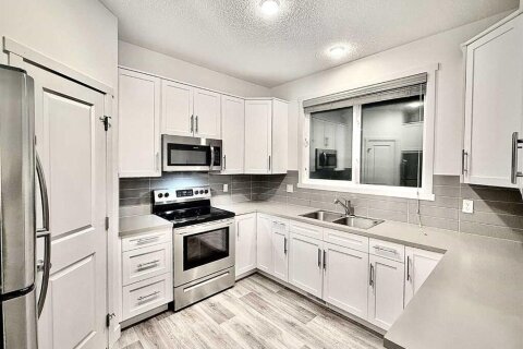 Additional image 7 of 189 Carringvue Way NW, Calgary, AB, T3P 1K6