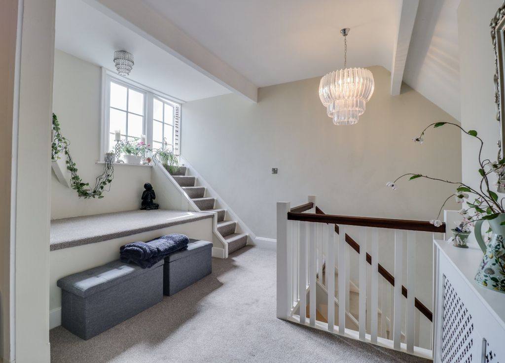 Additional image 17 of 3 bed flat for saleSt. Helens Lane, Adel, Leeds, West Yorkshire LS16