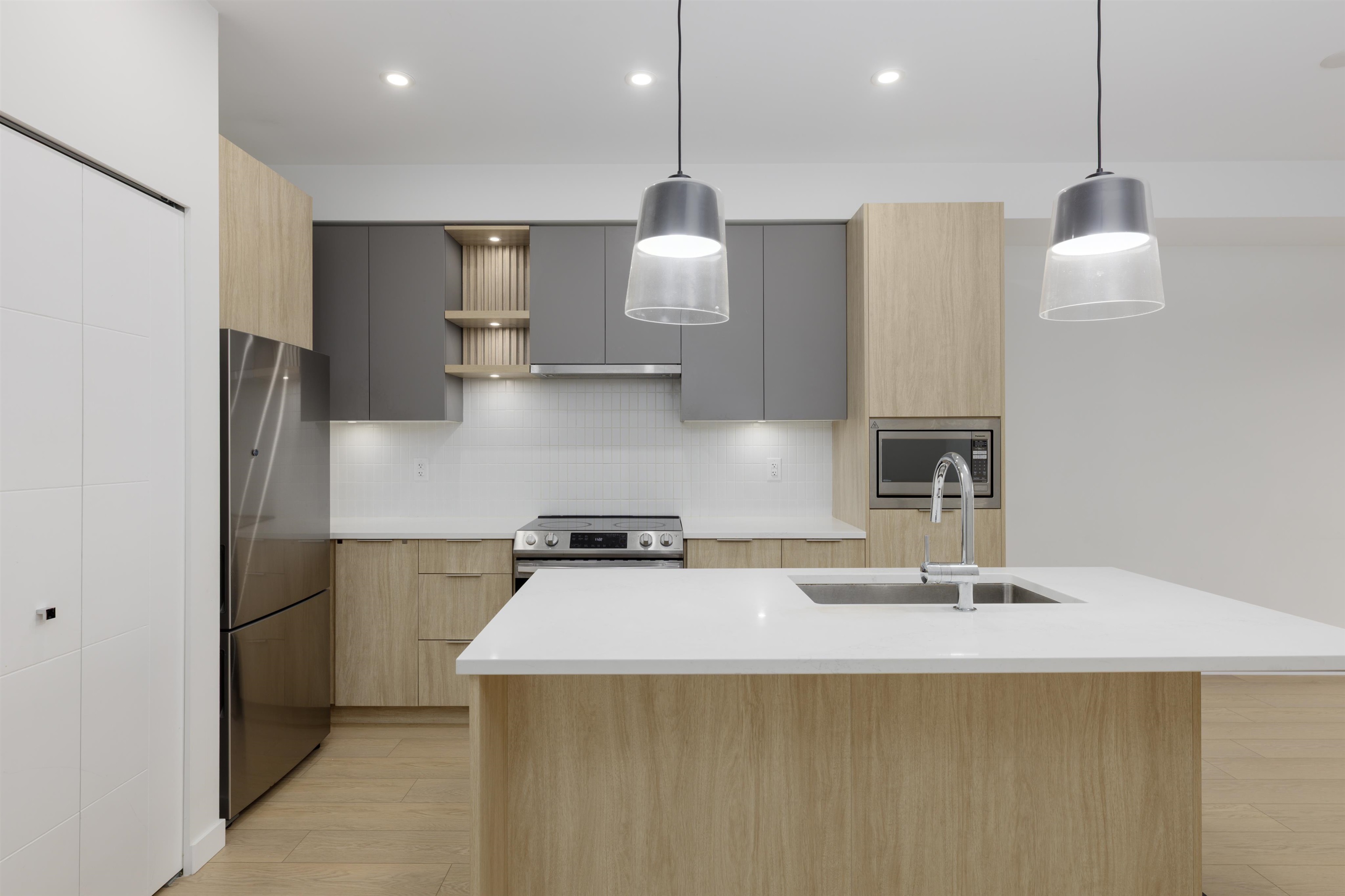 Additional image 3 of 304-20695 Eastleigh Crescent, Langley, BC, V3A 0P7