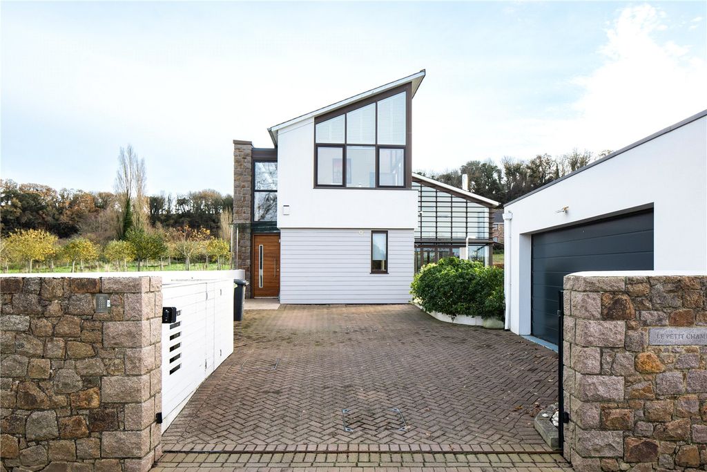 Additional image 12 of 6 bed detached house for saleLa Rue Du Coin, St Clement, Jersey JE2