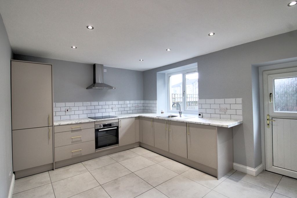 4 bed town house for saleClyffard Crescent, Newport NP20