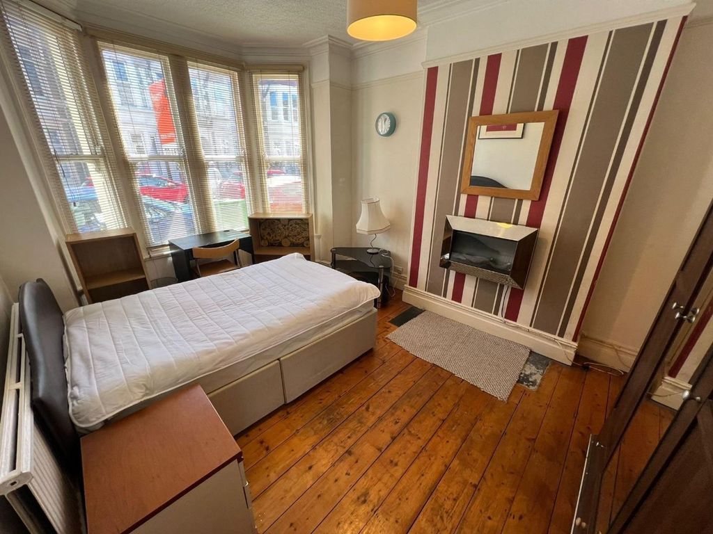 Additional image 6 of 5 bed terraced house for saleHeathfield Road, Cardiff CF14