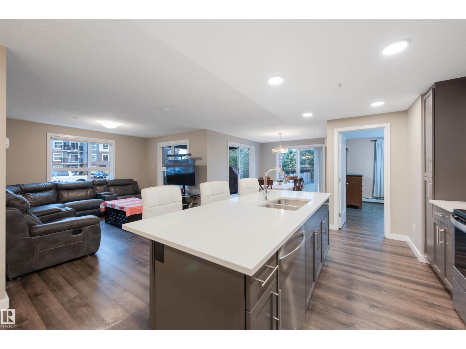 121-5504 Schonsee Drive NW, Edmonton, AB, T5Z0N9