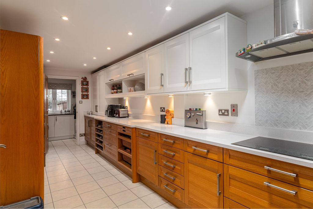 Additional image 8 of 5 bed terraced house for saleLe Vieux Beaumont, St Peter JE3