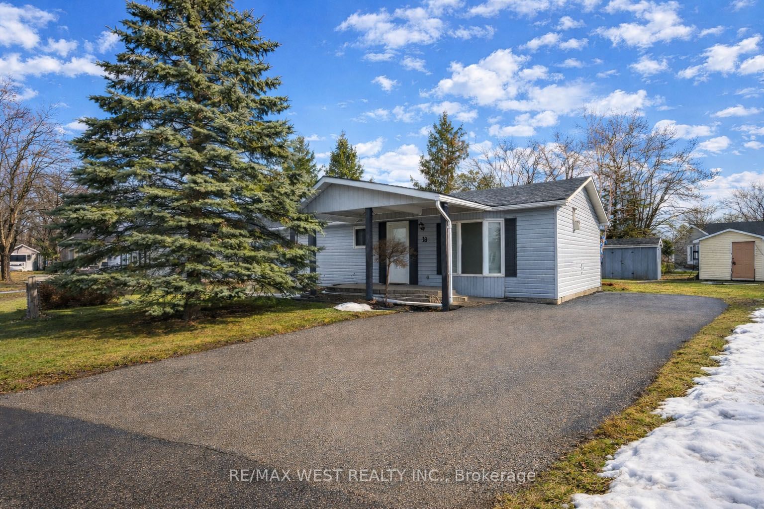 18 Maple Leaf Terrace, Innisfil, ON, L0L 1L0