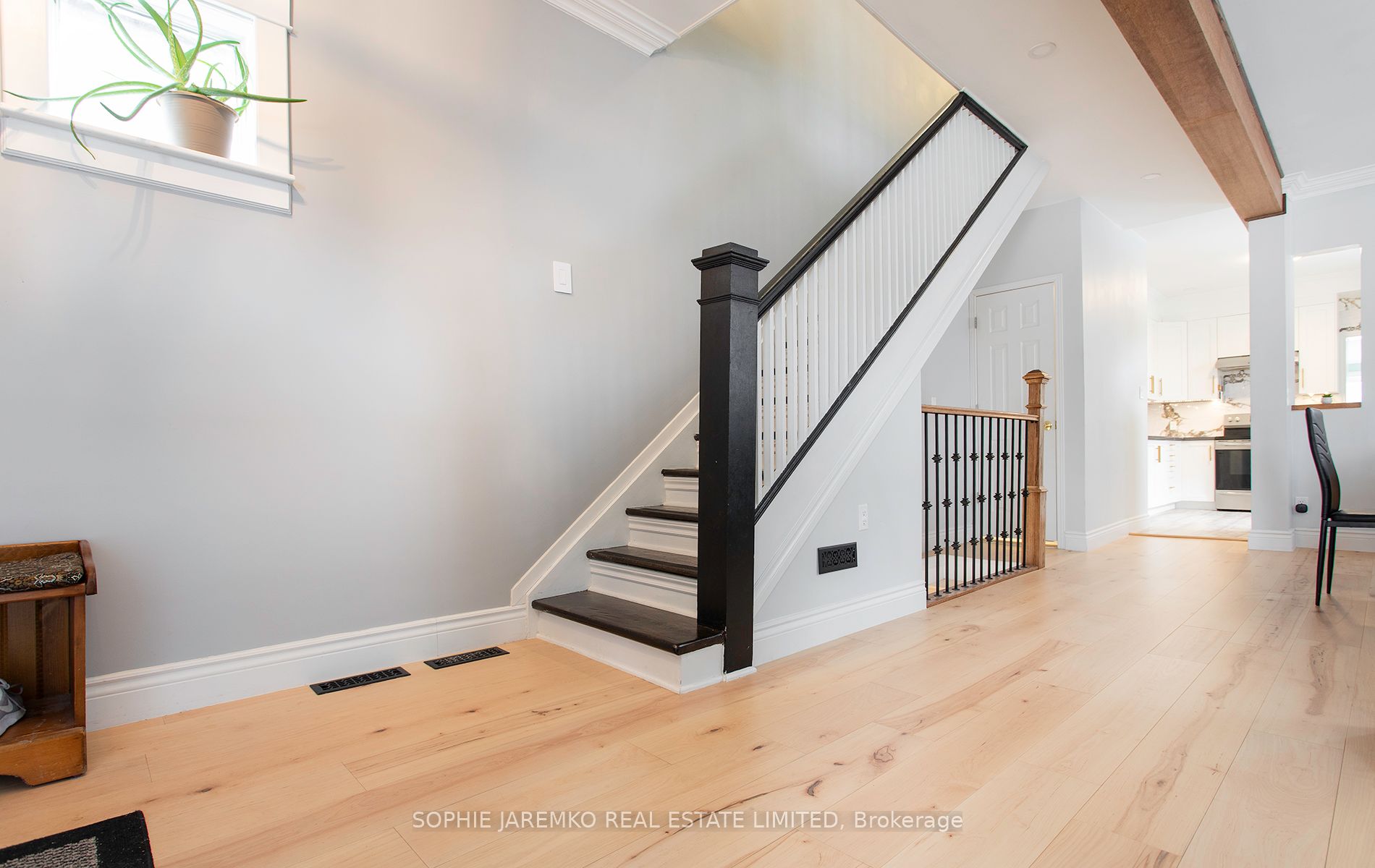 144 Eileen Avenue, Toronto, ON, M6N 1W1 photo 3