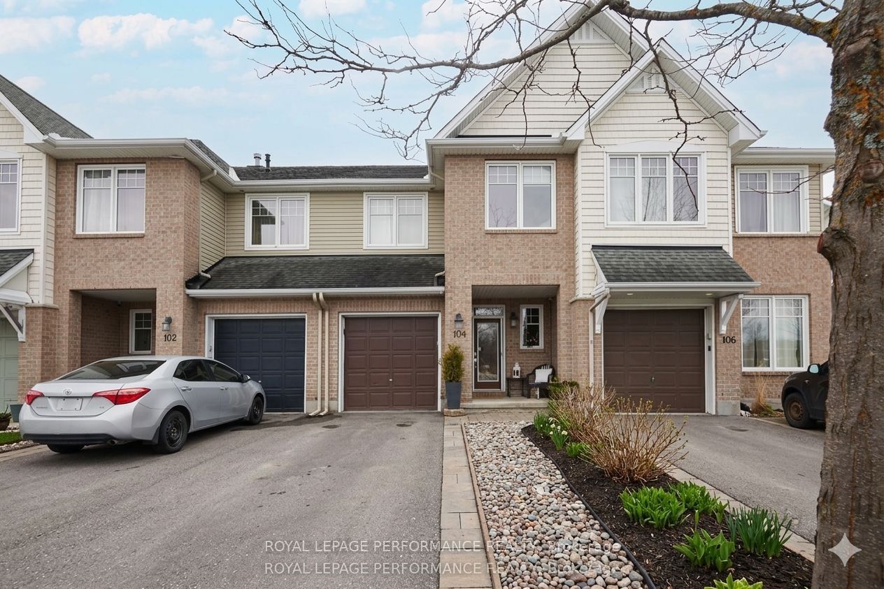 104 Hillman Marsh Way, Ottawa, ON, K1T 0B1