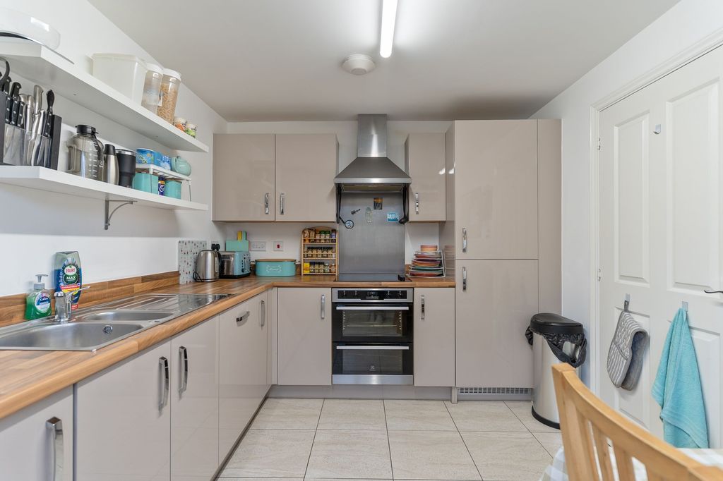 Additional image 3 of 3 bed semi-detached house for saleRedshank Walk, Newport NP19
