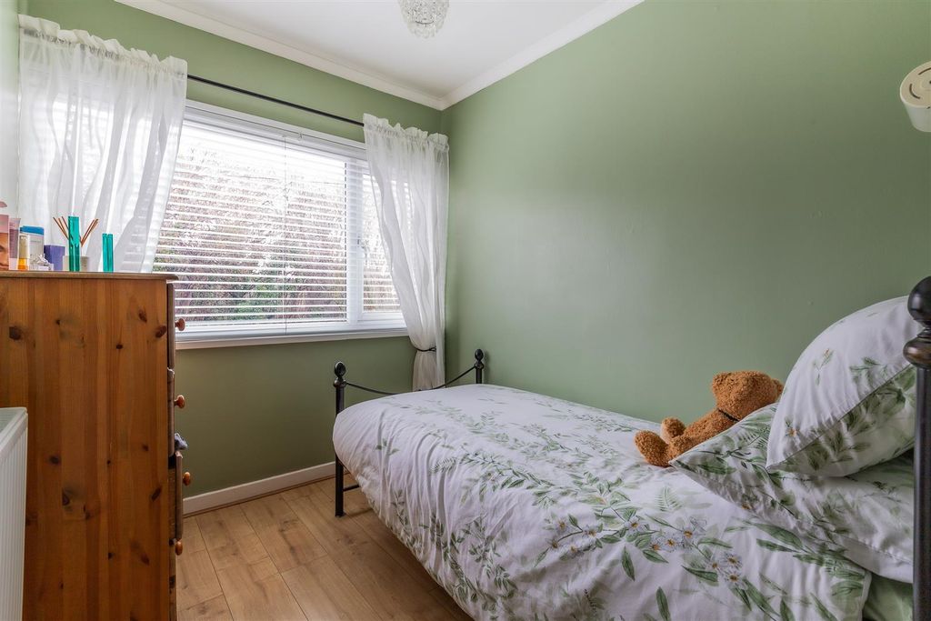 3 bed property for saleFairwood Road, Fairwater, Cardiff CF5