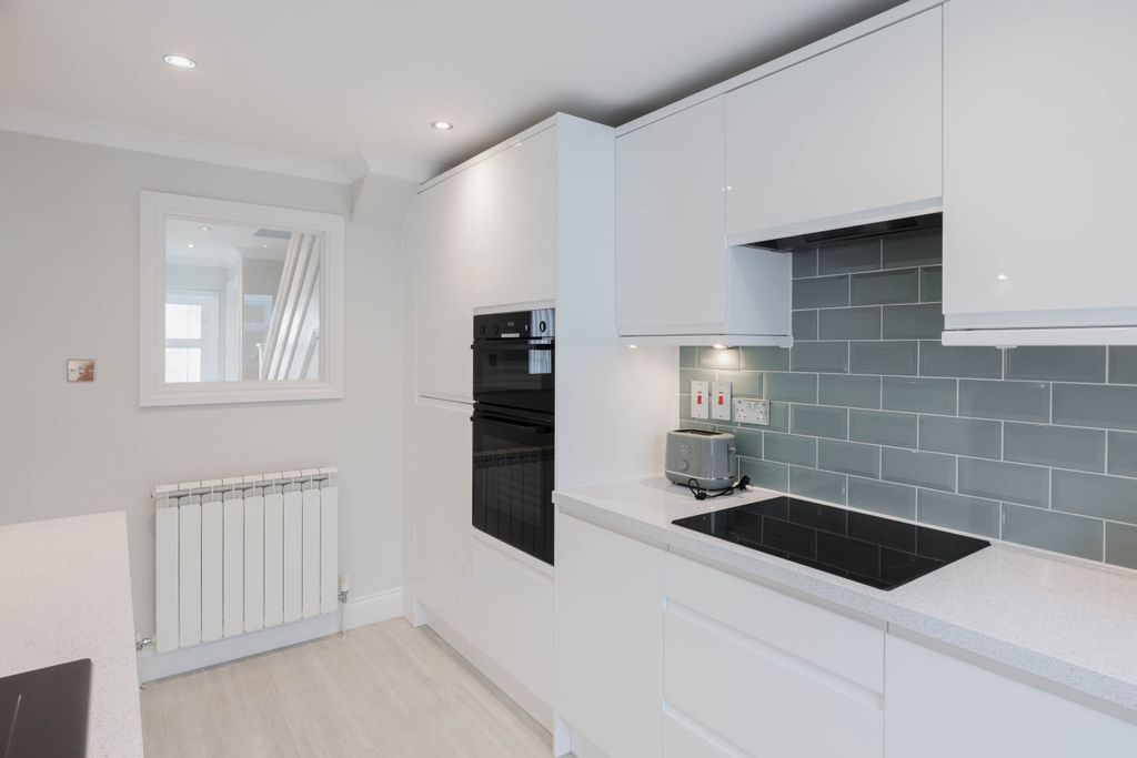 Additional image 17 of 3 bed semi-detached house for sale16 Le Clos De Debenaire, St. Helier, Jersey JE2