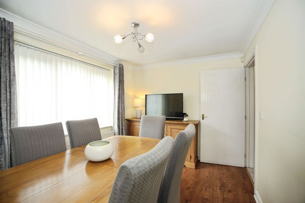 Additional image 5 of 4 bed detached house for saleCoed-Y-Graig, Ystrad Mynach, Hengoed CF82