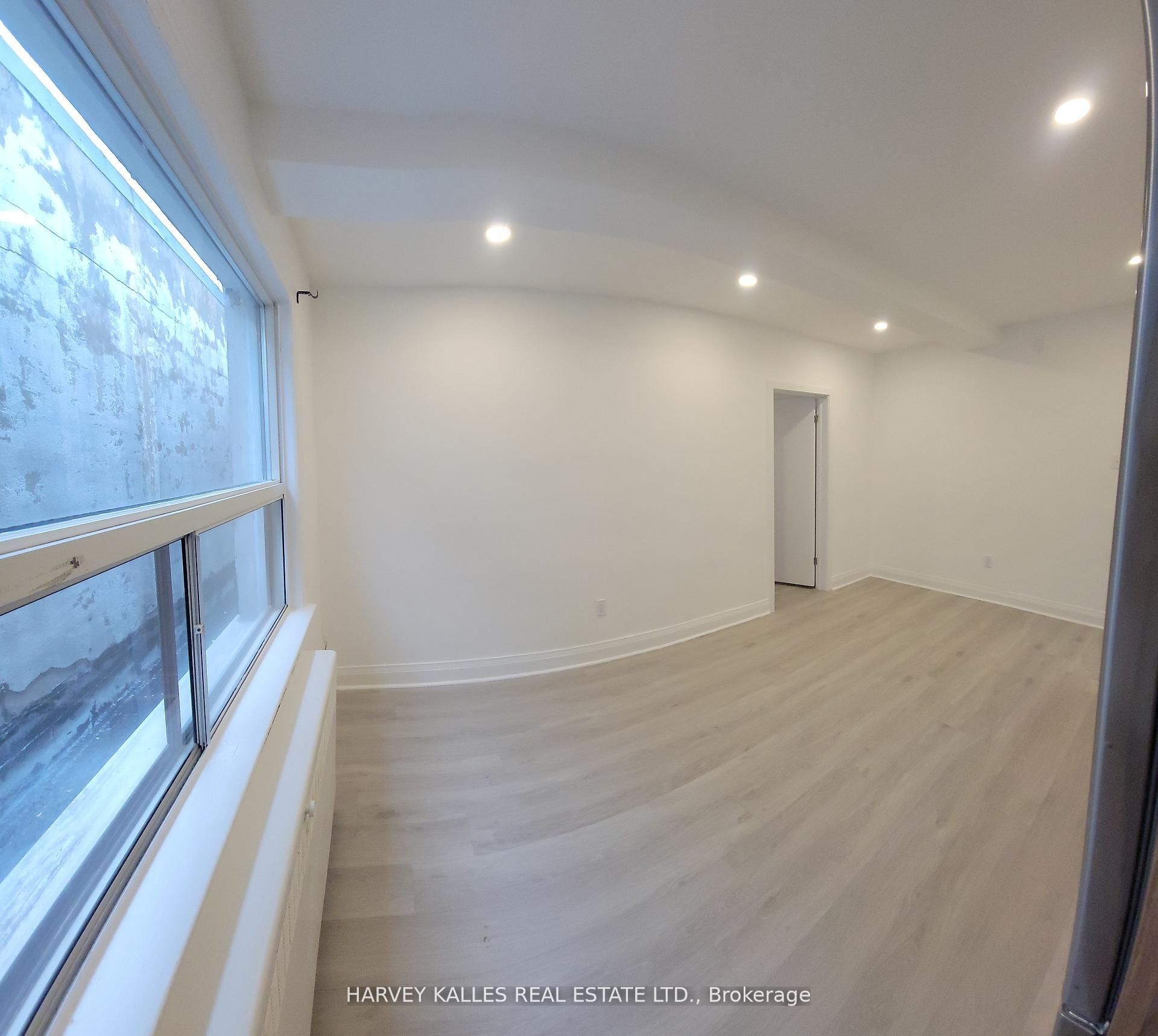 Additional image 5 of 2-1980 Eglinton Avenue W, Toronto, ON, M6E 2J9