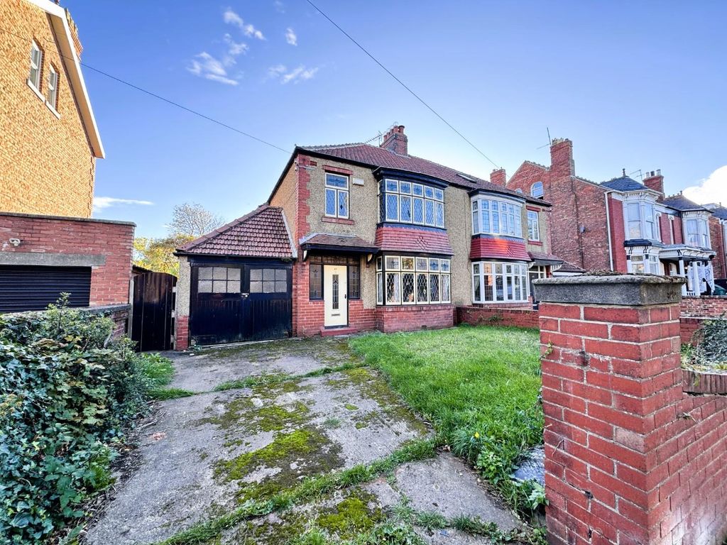 3 bed semi-detached house for saleHutton Avenue, Hartlepool TS26