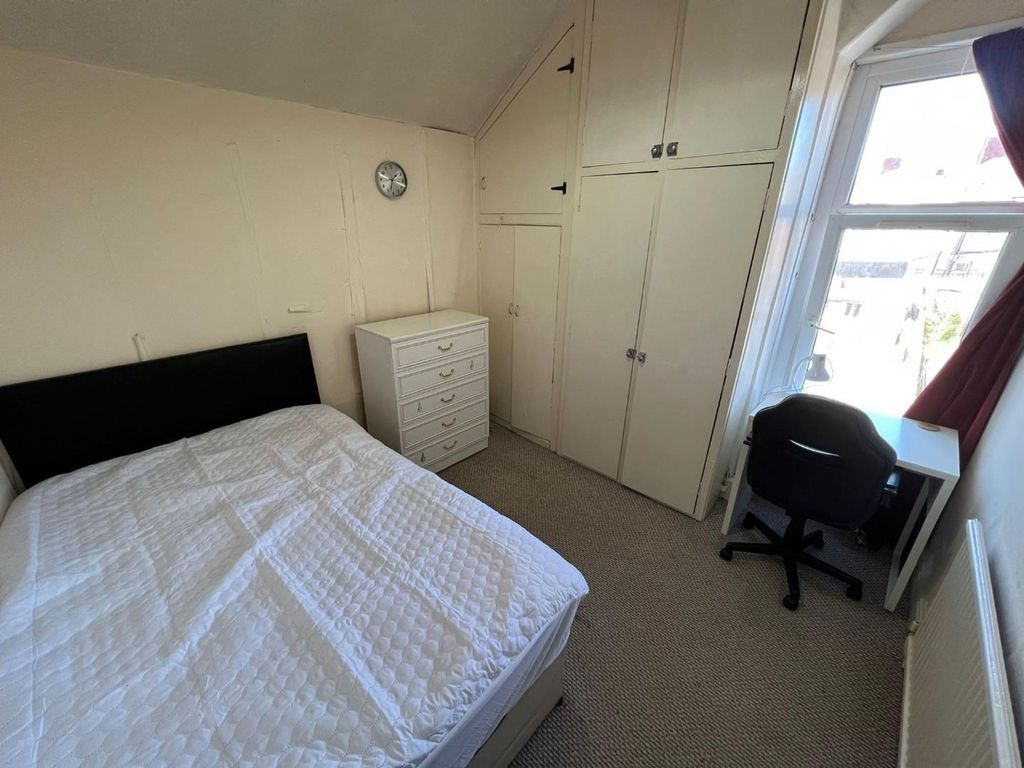 Additional image 7 of 5 bed terraced house for saleHeathfield Road, Cardiff CF14