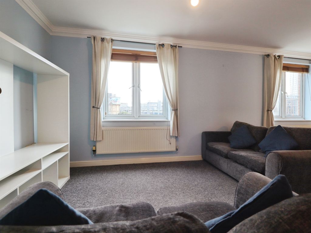 Additional image 4 of 2 bed flat for saleTaffs Mead Embankment, Cardiff CF11