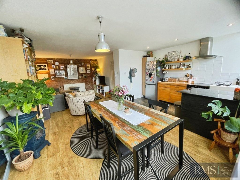 2 bed flat for saleWestgate Road, Newcastle Upon Tyne NE1 photo 2