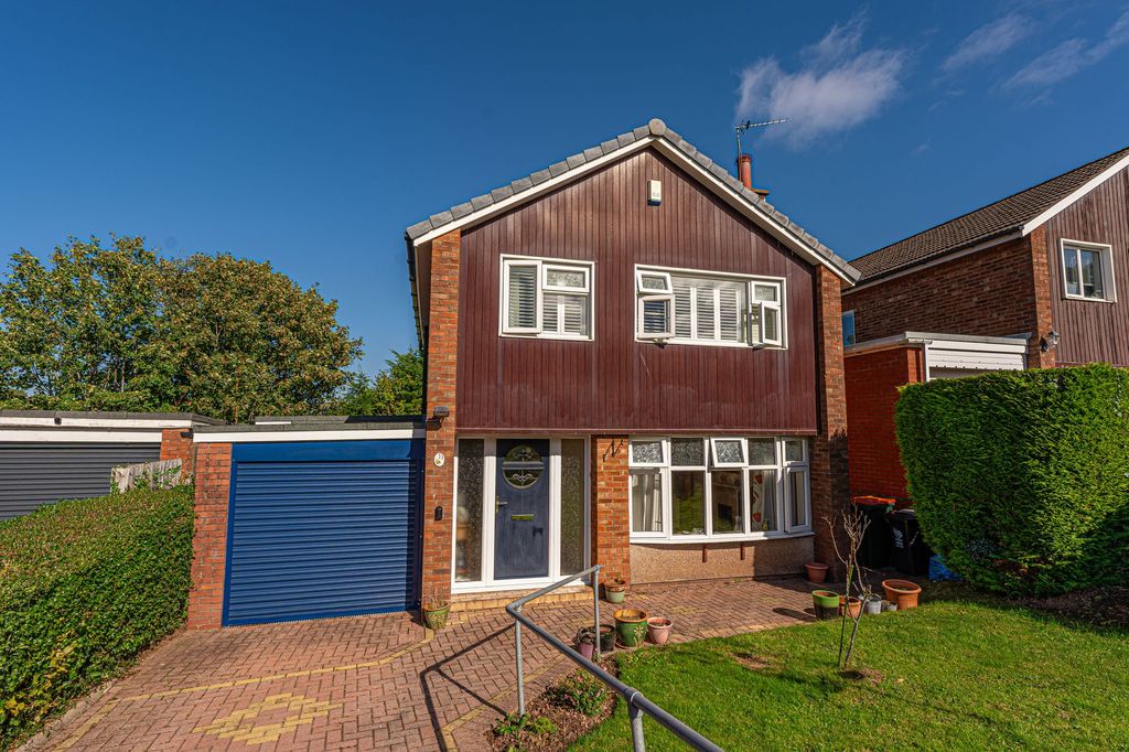 3 bed detached house for saleAnderson Place, Newport NP20