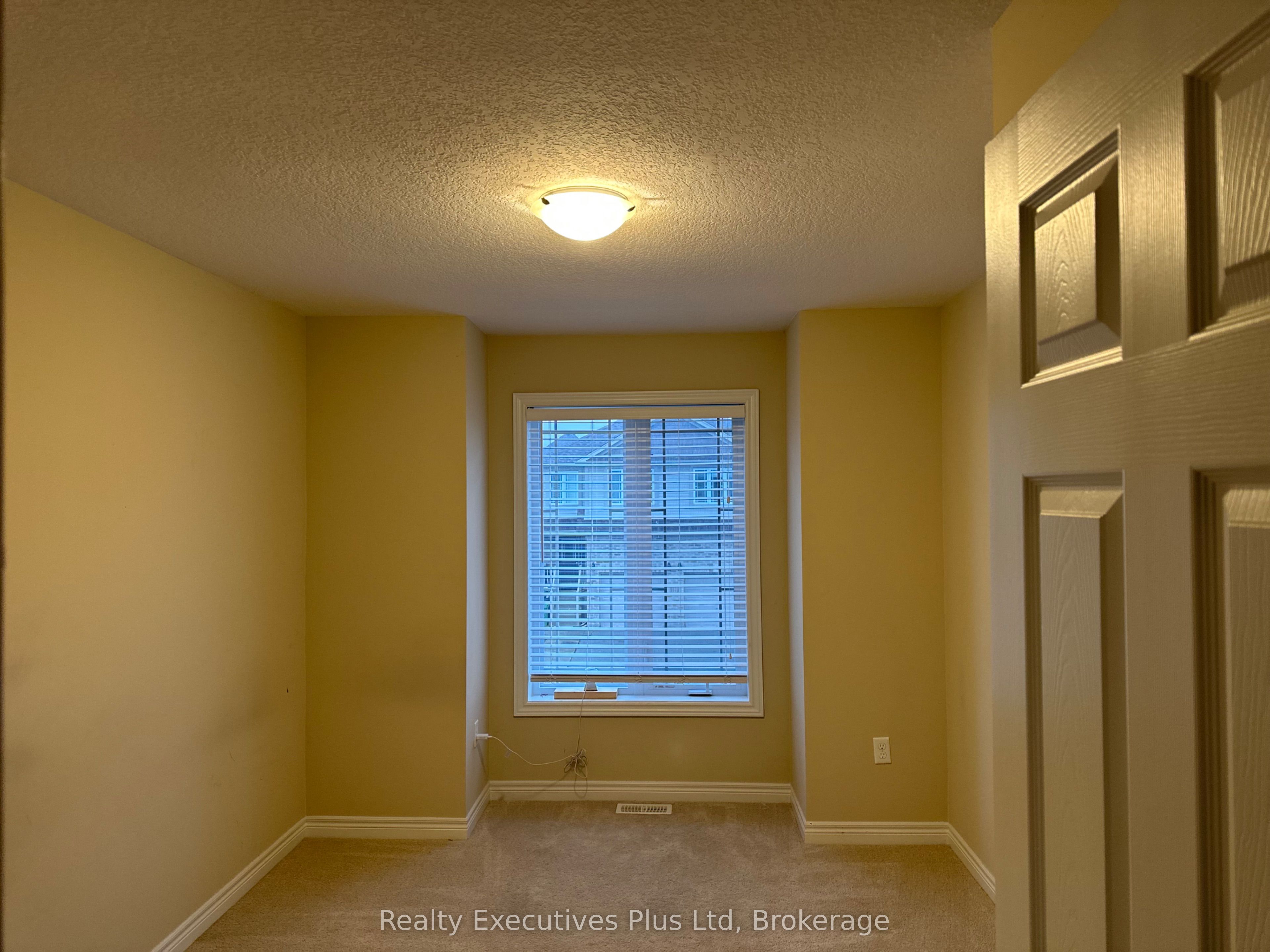 4 Ambrous Crescent, Guelph, ON, N1G 0G1 photo 3
