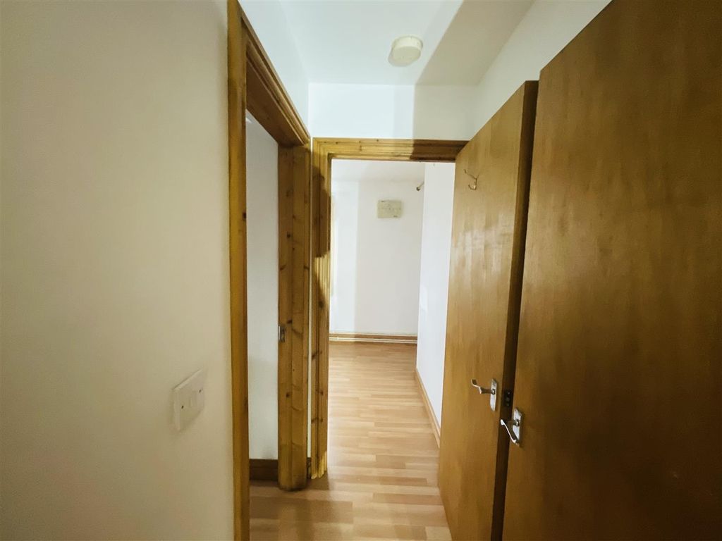 Additional image 13 of 2 bed flat for saleSandfield Road, Burry Port SA16