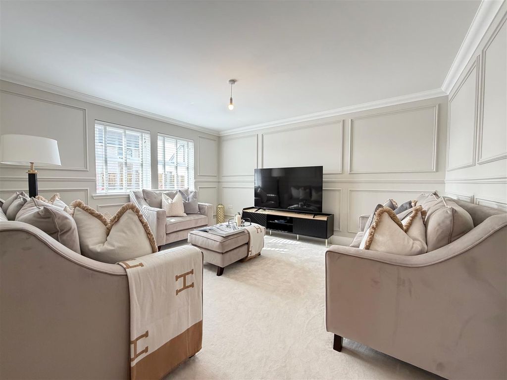 Additional image 4 of 4 bed detached house for saleLairg Court, Airdrie ML6