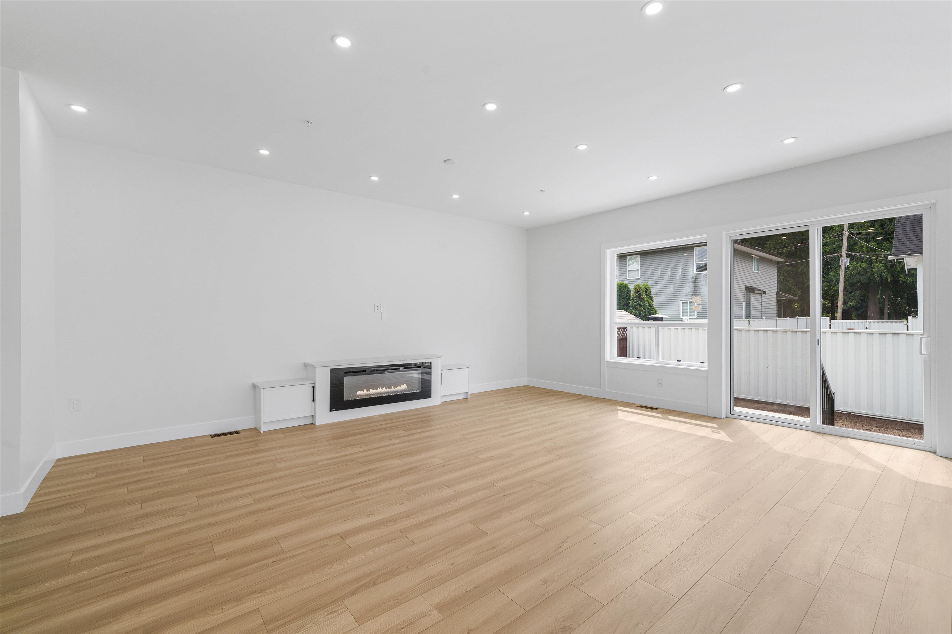 Additional image 4 of 19098 Doerksen Drive, Pitt Meadows, BC, V3Y 2C4