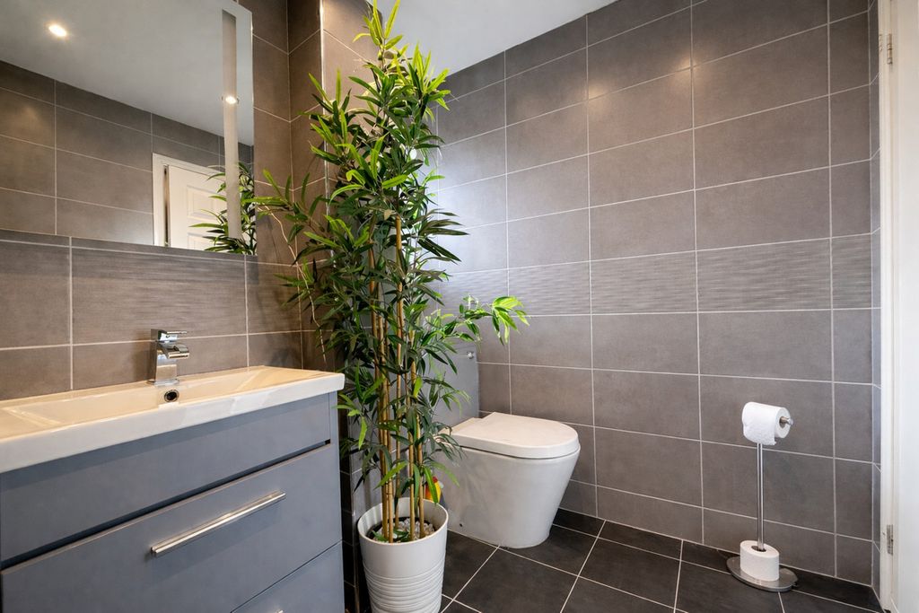 Additional image 22 of 4 bed detached house for saleKember Close, Cardiff CF3