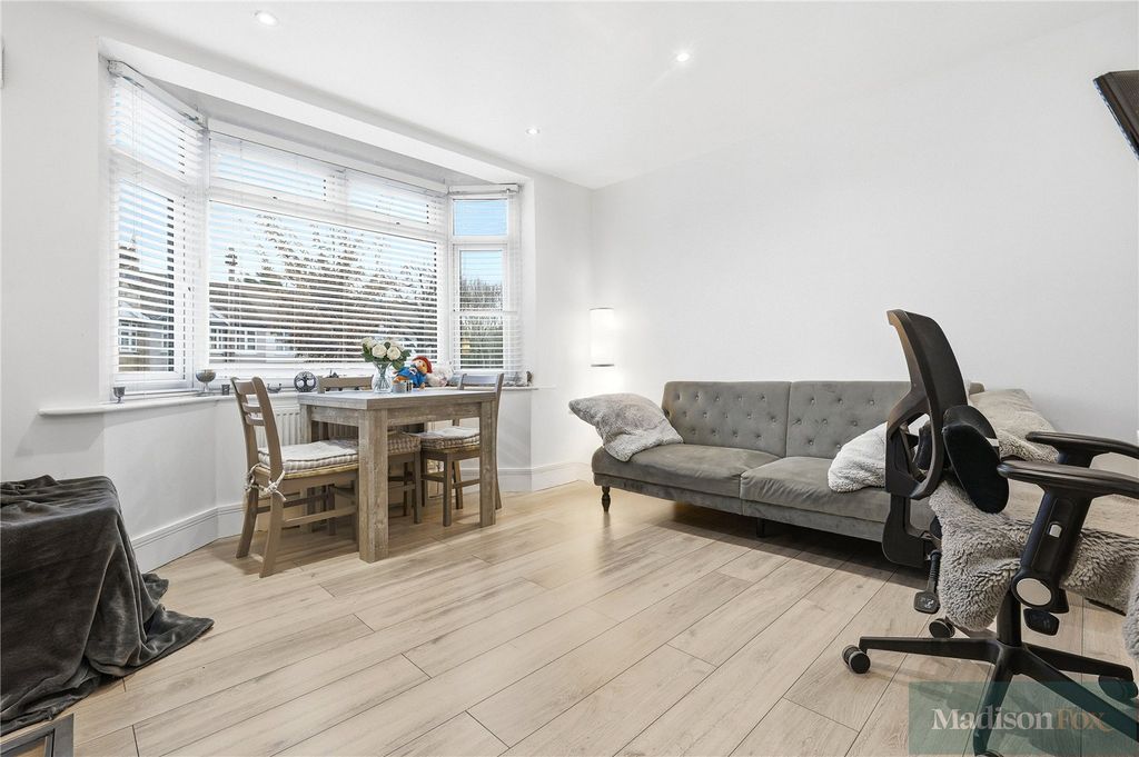 Additional image 4 of 2 bed maisonette for saleBuckhurst Way, Buckhurst Hill IG9