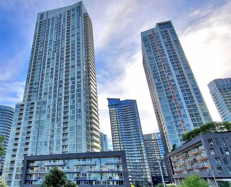 205-75 Queens Wharf Road, Toronto, ON, M5V 0J8
