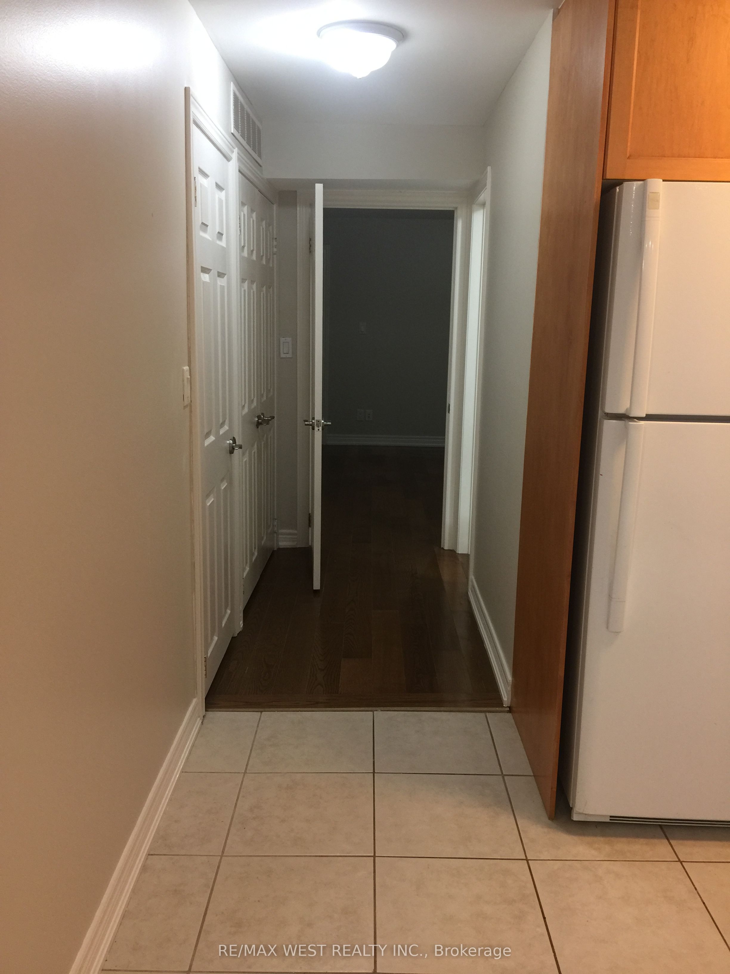 Additional image 3 of Lower-150 Wiltshire Avenue, Toronto, ON, M6N 2W1