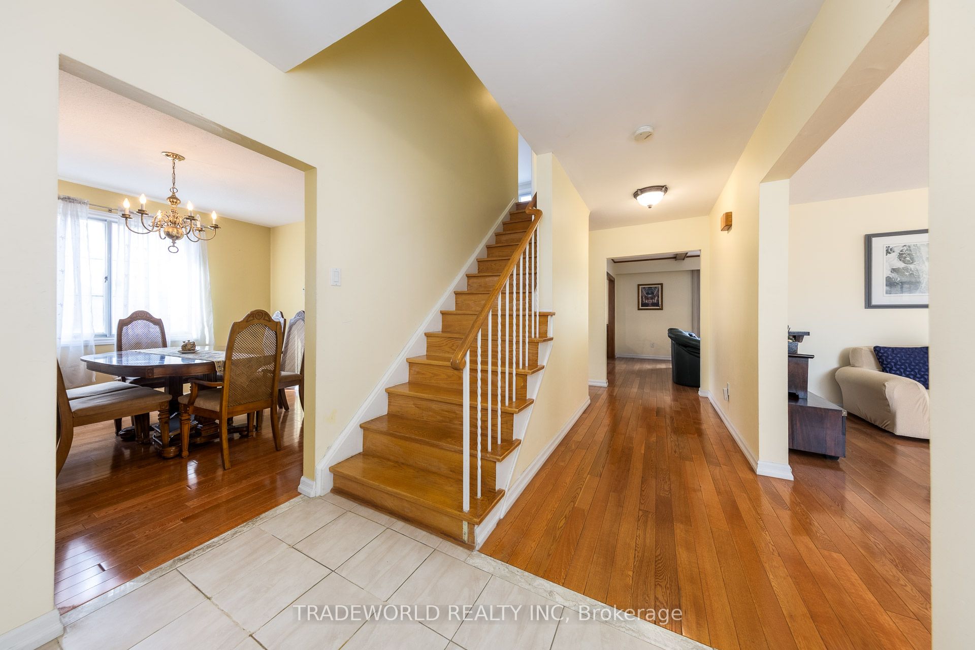 Additional image 4 of 1924 Steepbank Crescent, Mississauga, ON, L4X 1T8