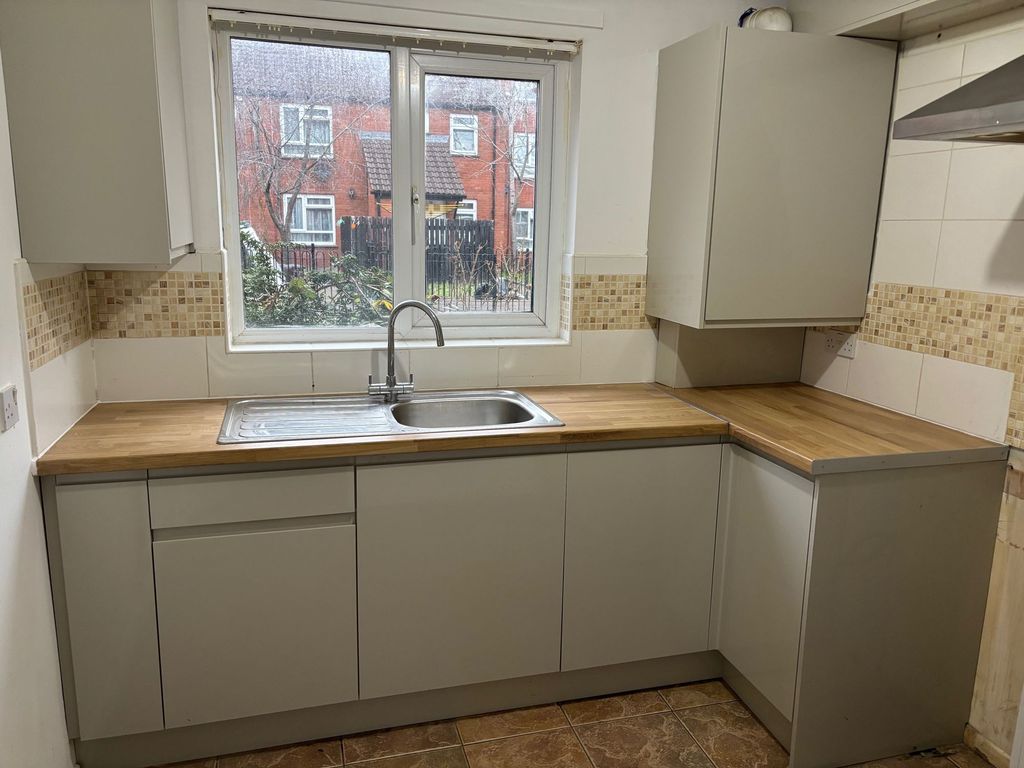 Additional image 4 of 2 bed flat for saleDaviot Street, Cardiff CF24