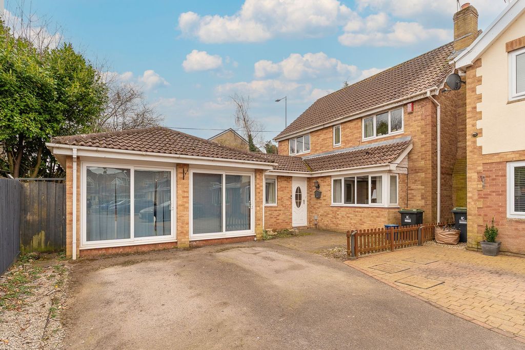 4 bed detached house for saleThe Paddocks, Undy NP26