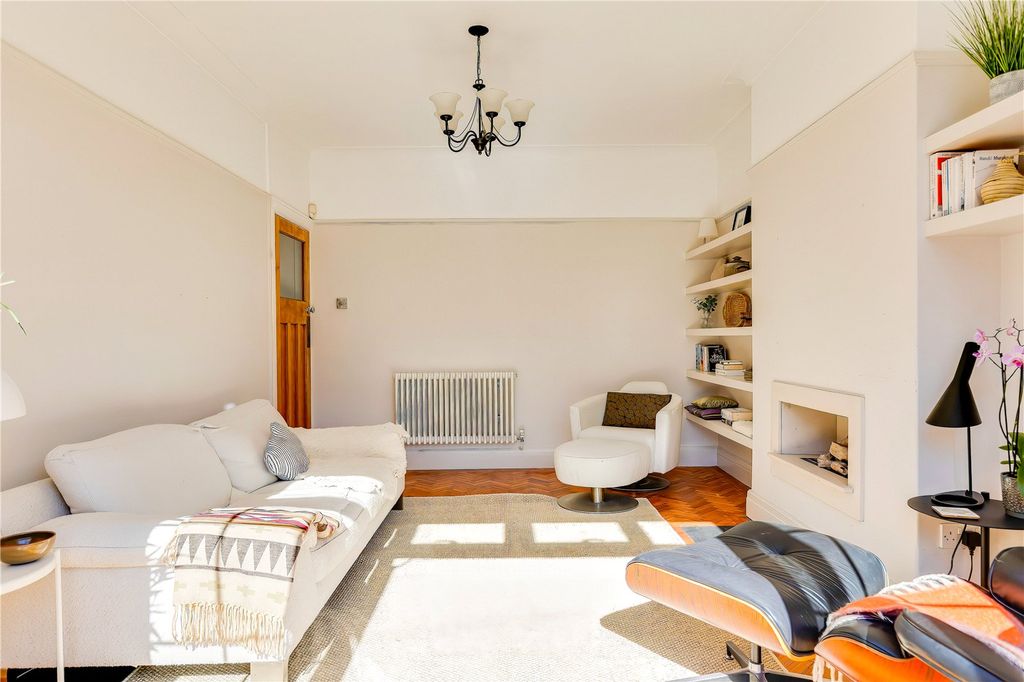 Additional image 10 of 3 bed semi-detached house for saleAlbany Road, Roath, Cardiff CF24