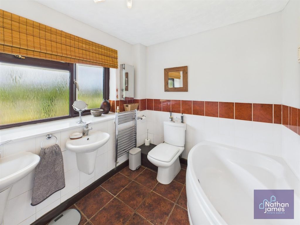 Additional image 18 of 4 bed detached house for saleHolly House, Castle Gardens, Caldicot NP26