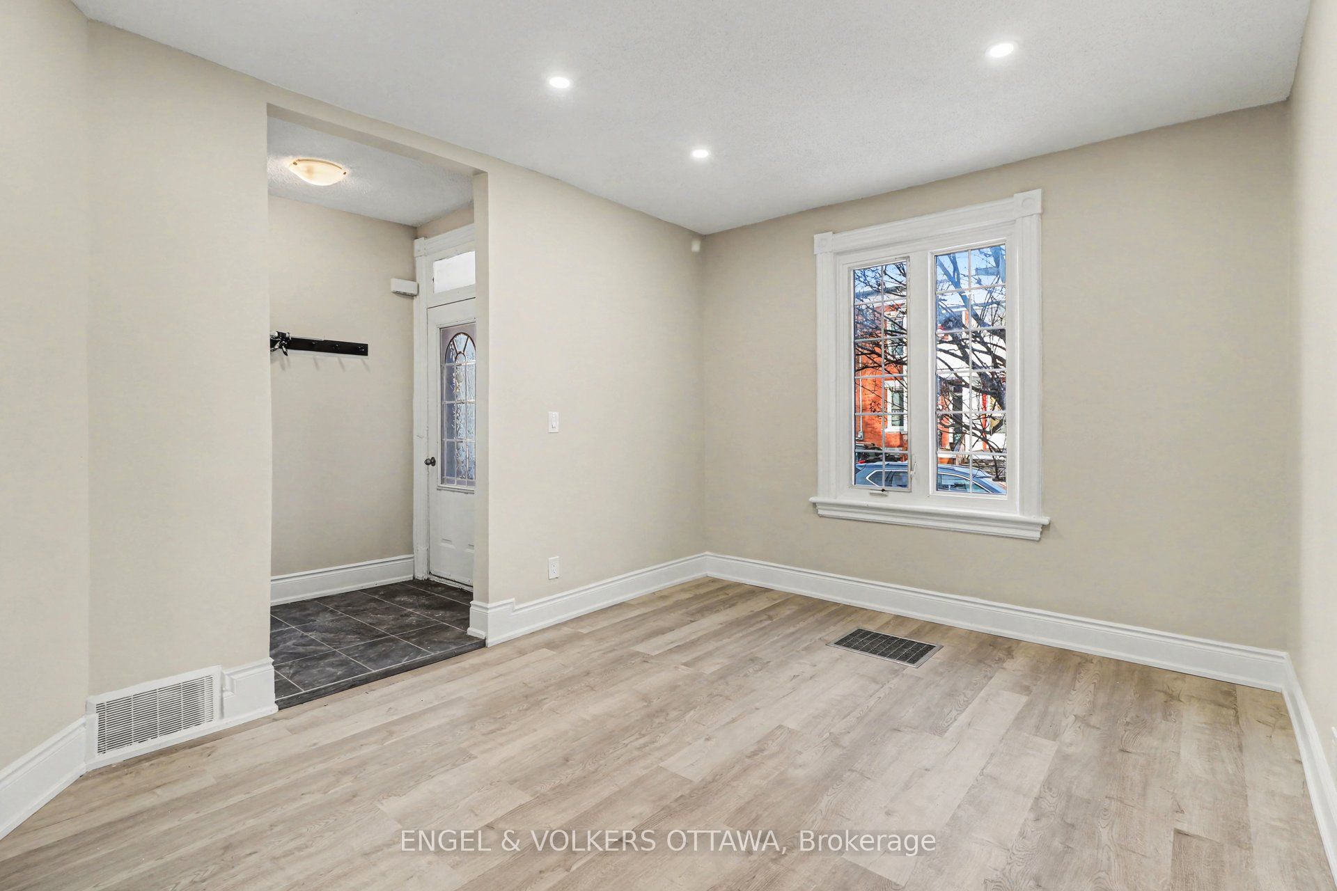 Additional image 3 of 176 Arlington Avenue, Ottawa, ON, K1R 5S7